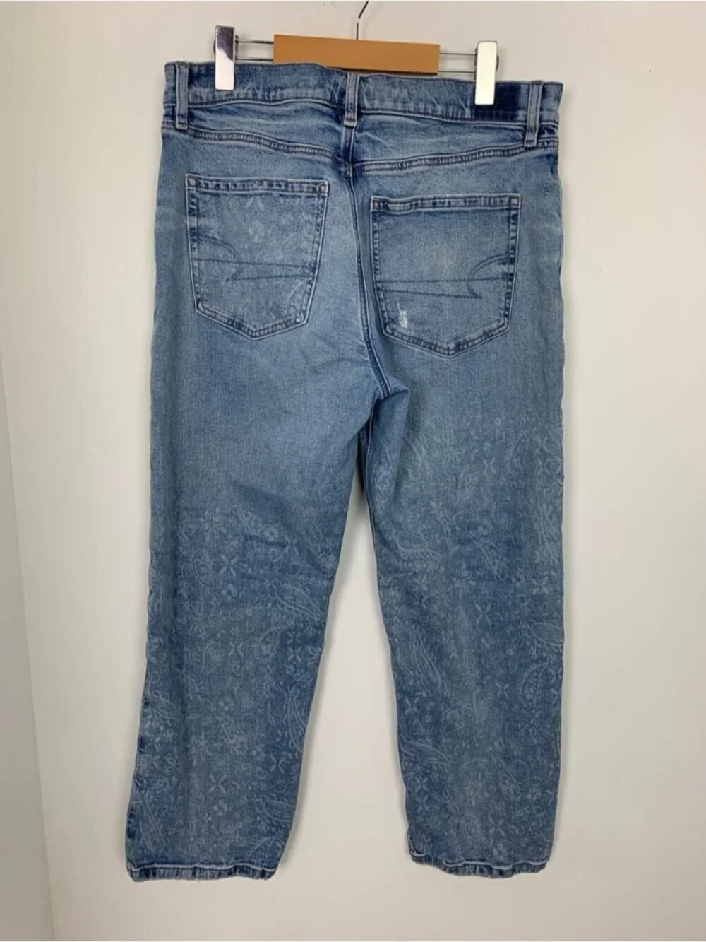 American Eagle Strigid Ex-Boyfriend Jeans